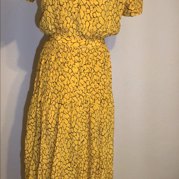 Carolyne Barton vintage yellow/black silk dress size 8 - Picture 12 of 16
